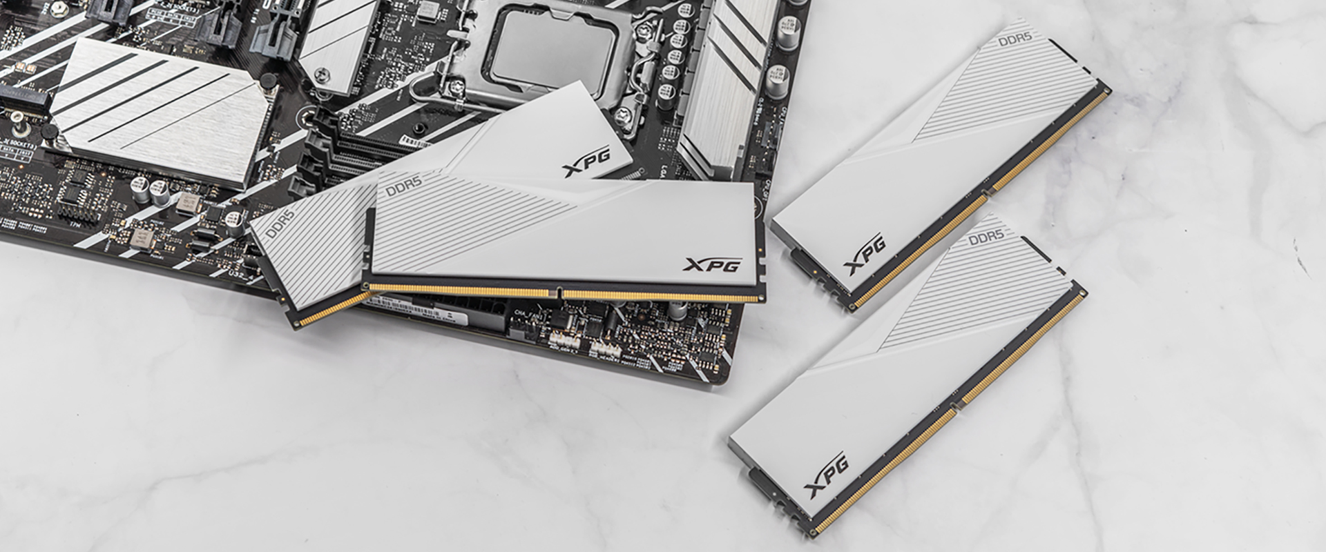 Оперативная память 64GB DDR5 5600MHz ADATA XPG Lancer Blade (AX5U5600C4632G-DTLABBK) (2x32GB KIT)