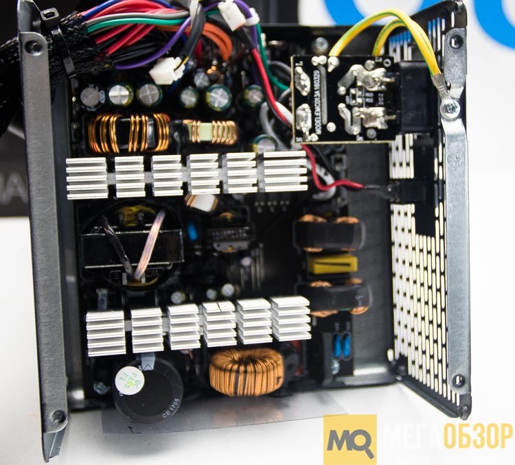 Блок питания 750W Thermaltake Smart BX1 RGB (PS-SPR-0750NHSABE-1)