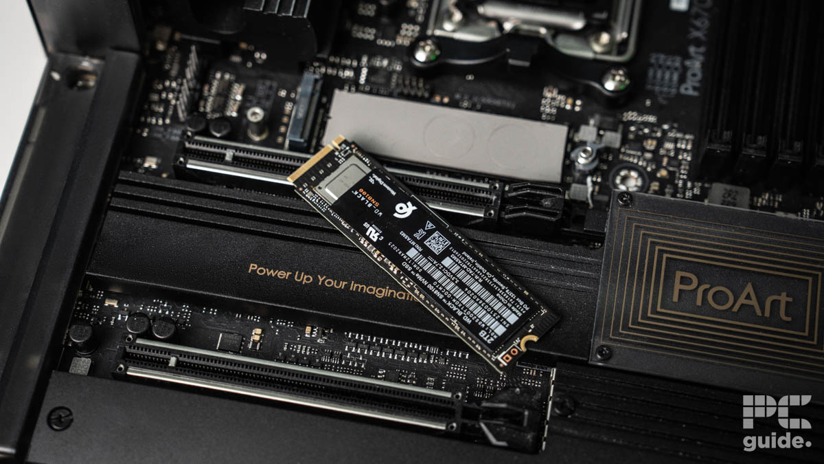 Накопитель SSD 2TB WD Black SN8100 (WDS200T1X0M)