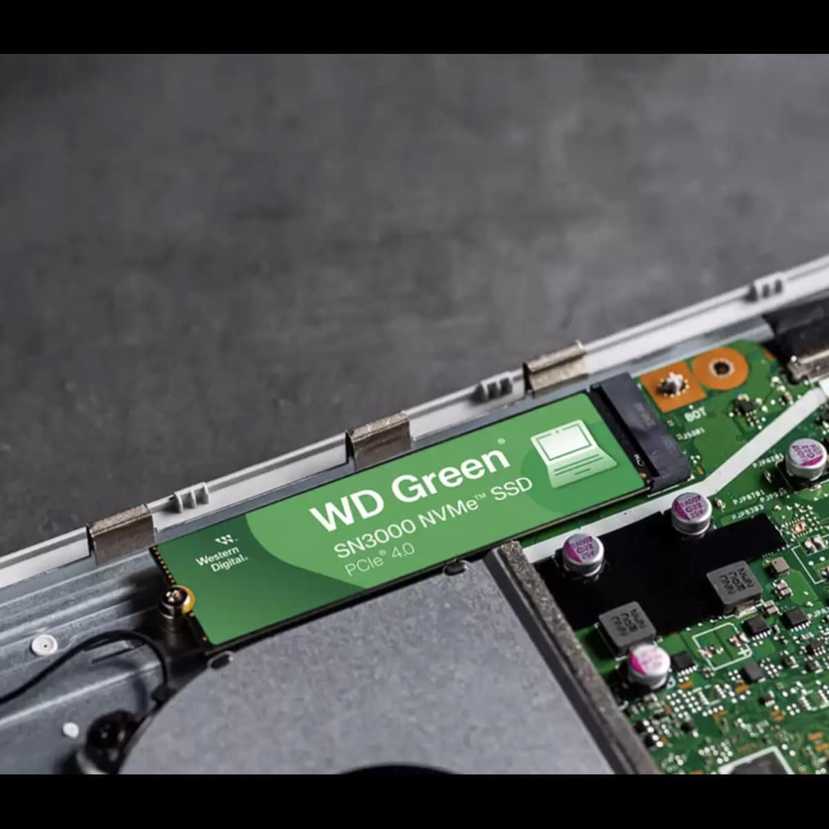 Накопитель SSD 2TB WD Green SN3000 (WDS200T4G0E)