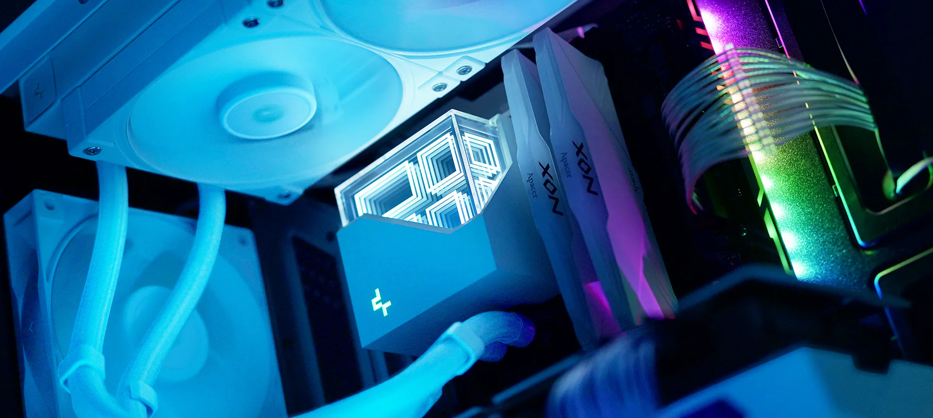 Система жидкостного охлаждения DeepCool LT520 WH